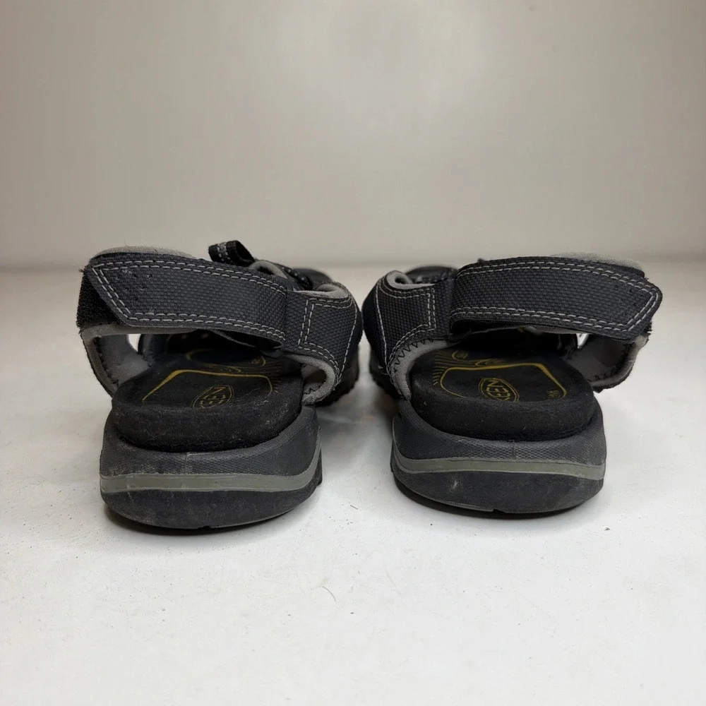 Keen Rialto Size 9 Black Waterproof Hiking Sport Sandals Water Shoe KTH